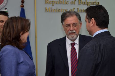 Συστράτευση κατά της εγκληματικότητας ζητάει ο Γ. Πανούσης