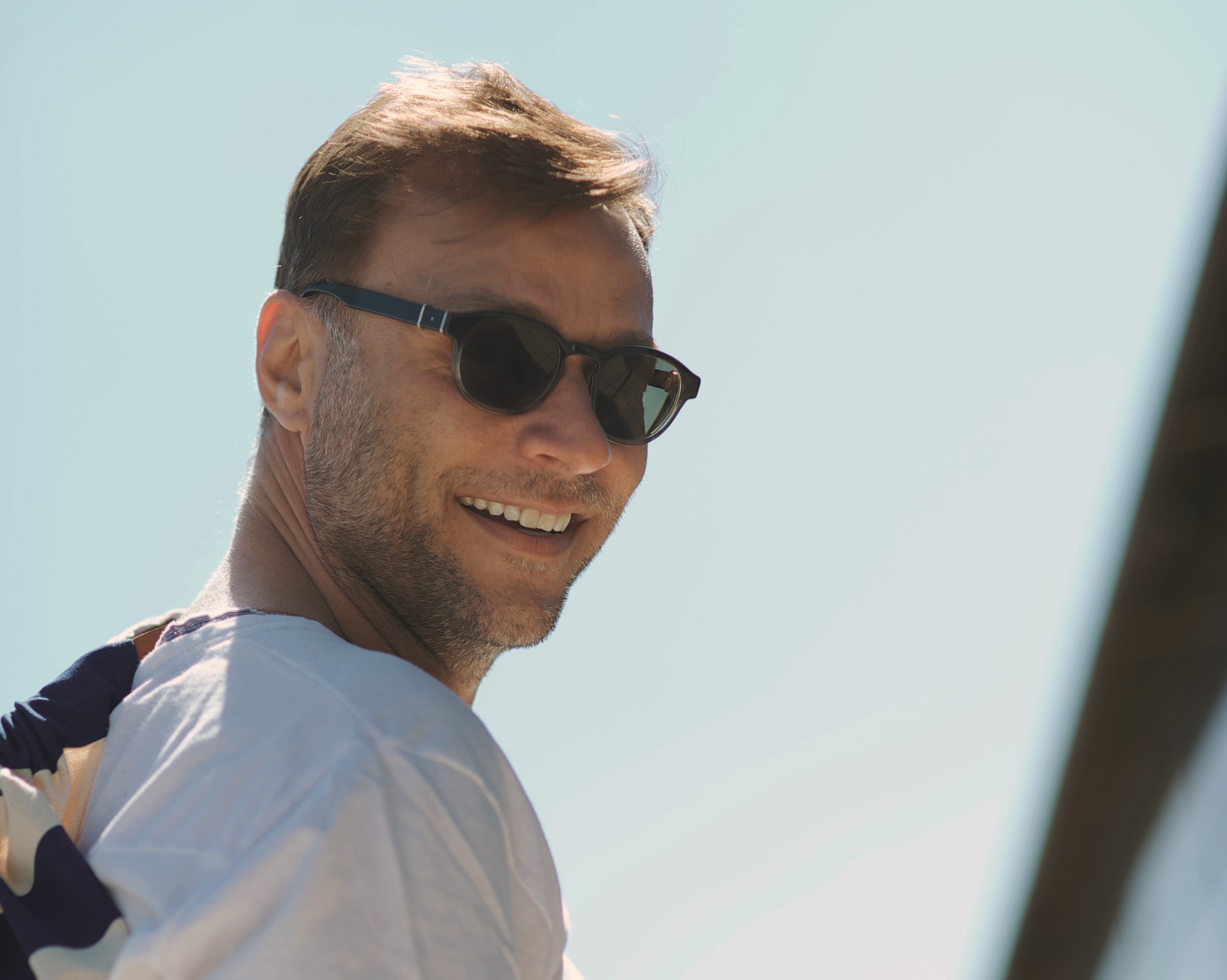 Ενα μεγάλο, φωτεινό καλοκαίρι