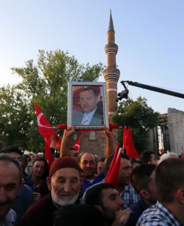 Σε κουρδικά χέρια το μέλλον του Ερντογάν