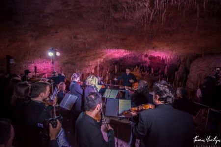 Μουσική εκδήλωση φιλοξένησε η αίθουσα του Σπηλαίου Περάματος Ιωαννίνων