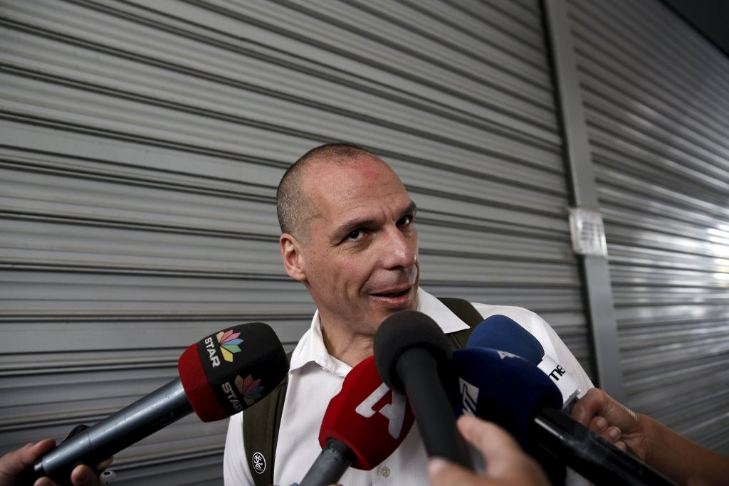 Αρθρο Βαρουφάκη: Πρόσκληση στη Μέρκελ να επισκεφθεί την Ελλάδα