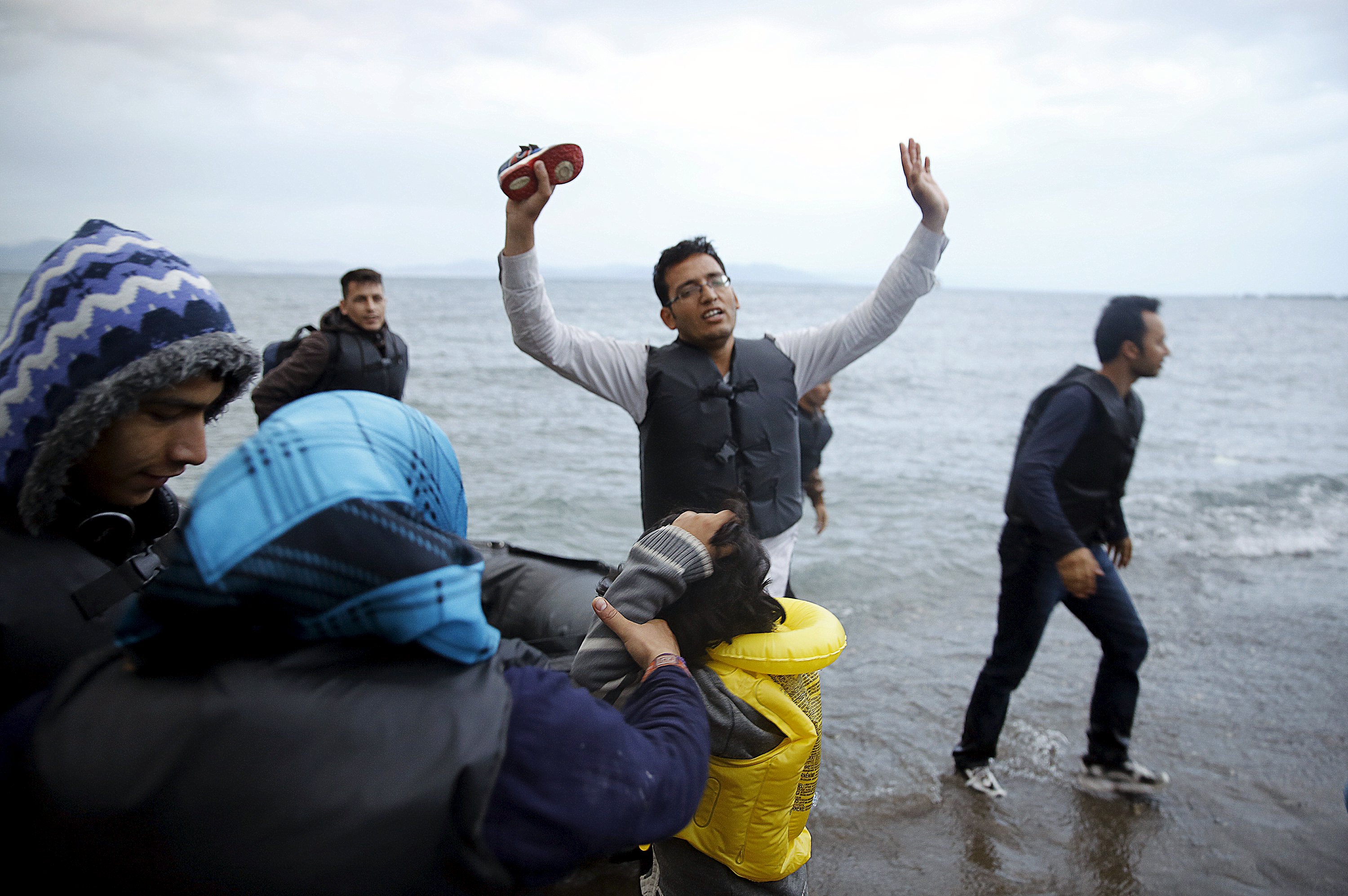 Τρεις χώρες – μέλη της ΕΕ μπλοκάρουν τη μετεγκατάσταση προσφύγων