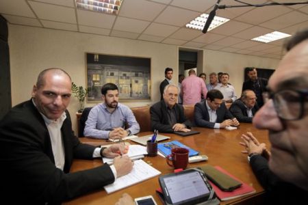 Ο Βαρουφάκης, τα κέρματα και τα πιτσάκια