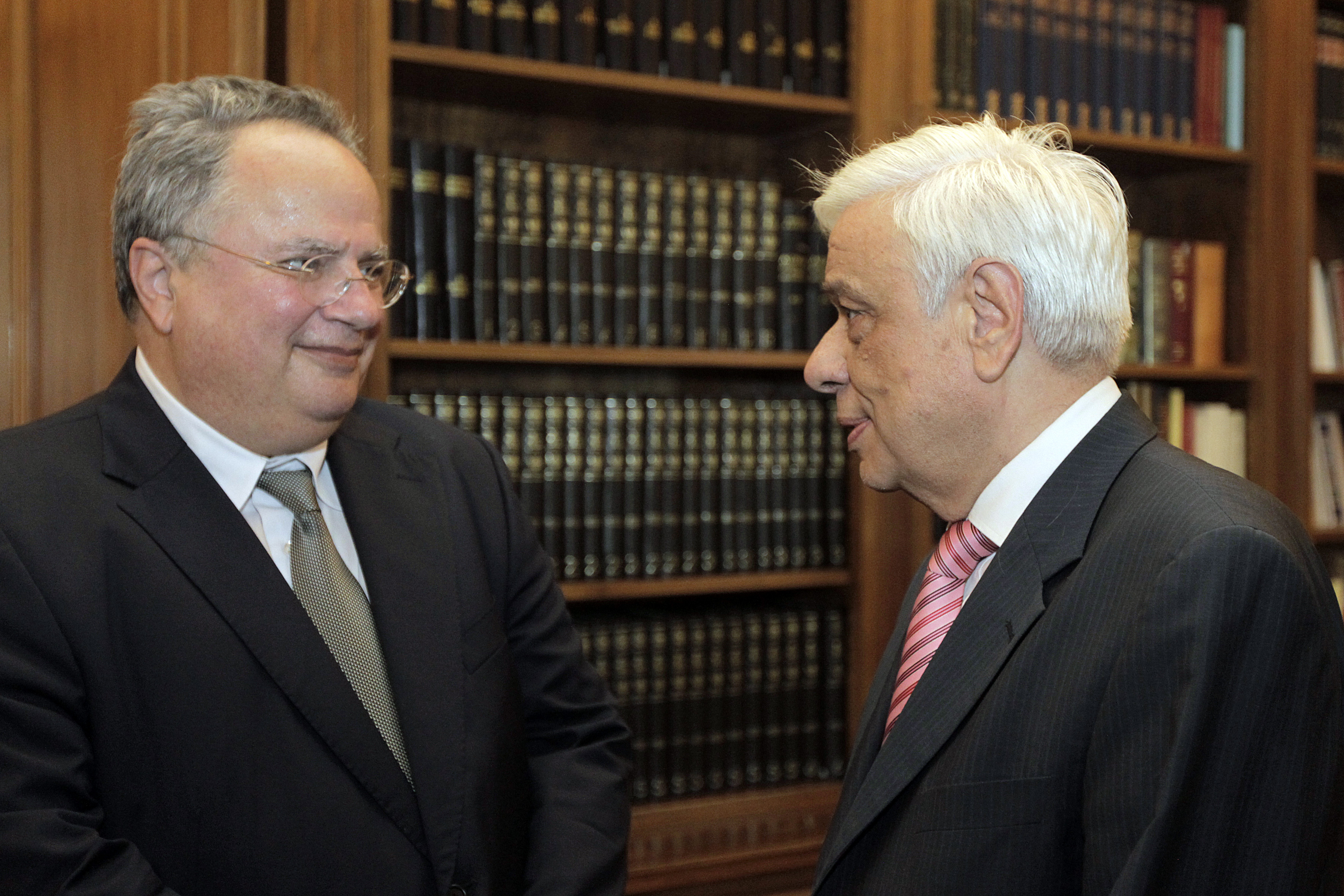 Εγκώμια Π. Παυλόπουλου για τον Νίκο Κοτζιά