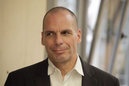 ΦΠΑ: 1-1,8 δισ. ευρώ οι επιβαρύνσεις