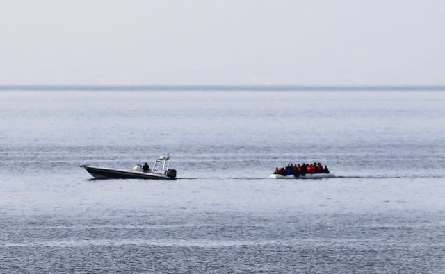 Coast Guard rescues 190 migrants drifting near Karpathos