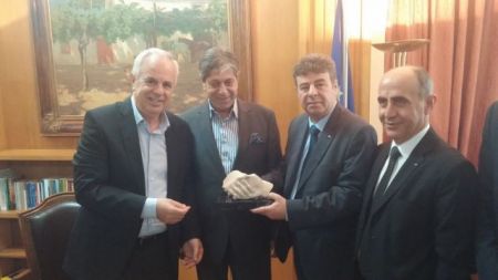 Χείρα αγροτικής βοηθείας από την Ελλάδα στην Παλαιστίνη