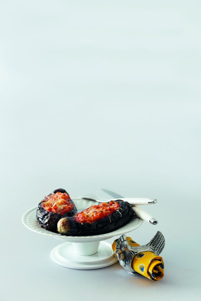 Μελιτζάνες ιμάμ με κεφαλοτύρι