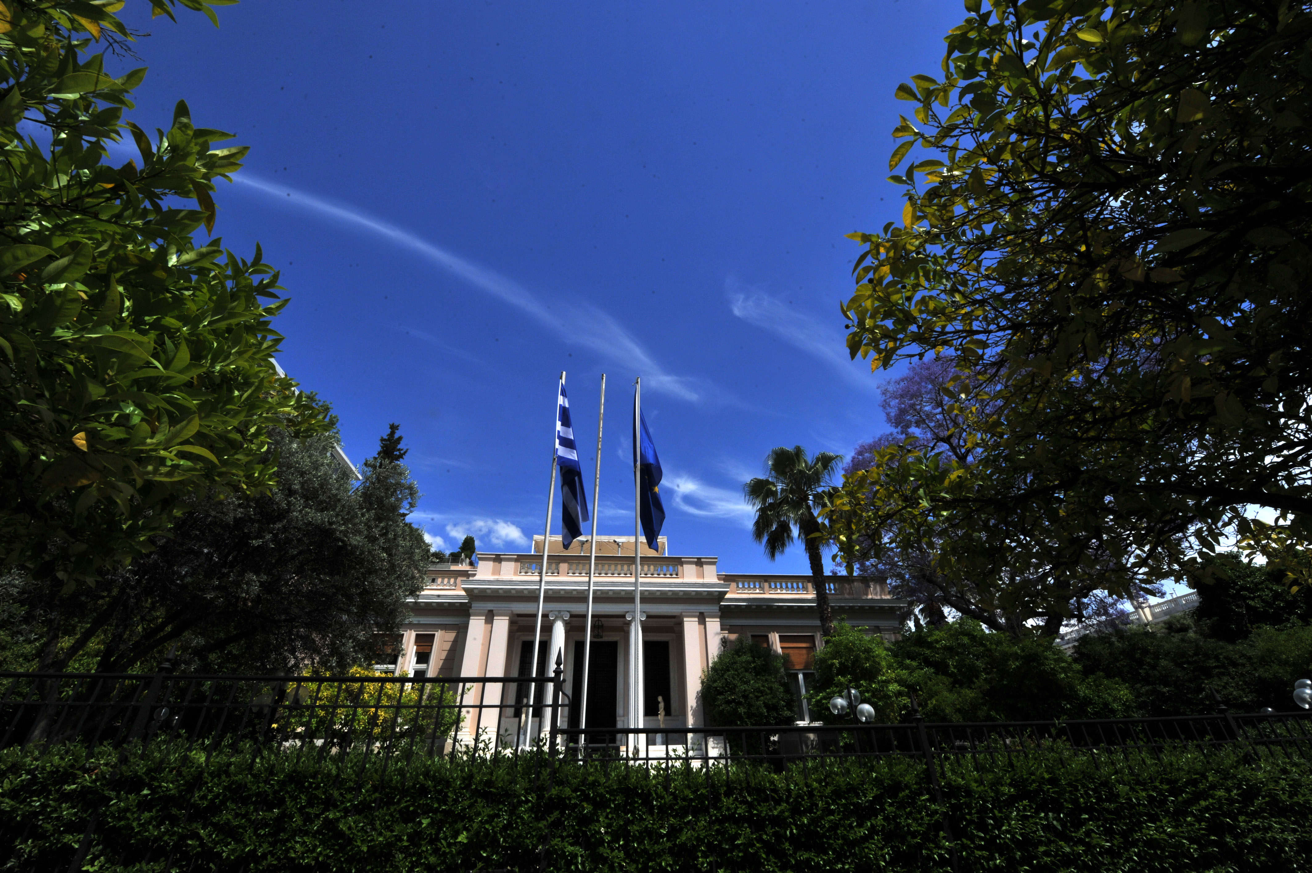 Μαξίμου: Χουλιαράκης, Παππάς, Τσακαλώτος έτοιμοι να αναχωρήσουν για Βρυξέλλες