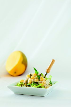 Σαλάτα με καβούρι και μάνγκο