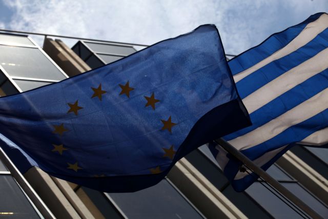Survey shows 67.8% of Greeks predict compromise with creditors