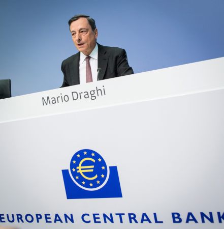 Ντράγκι: Προτείνει δημόσιο ταμείο για τα κόκκινα δάνεια