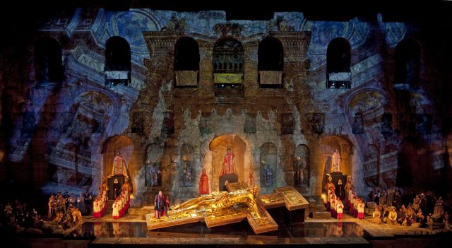 Δημήτρης Πλατανιάς: Ο τραγουδιστής γίνεται καλύτερος μόνο πάνω στη σκηνή