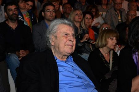 Mikis Theodorakis expresses his disappointment in PM Tsipras
