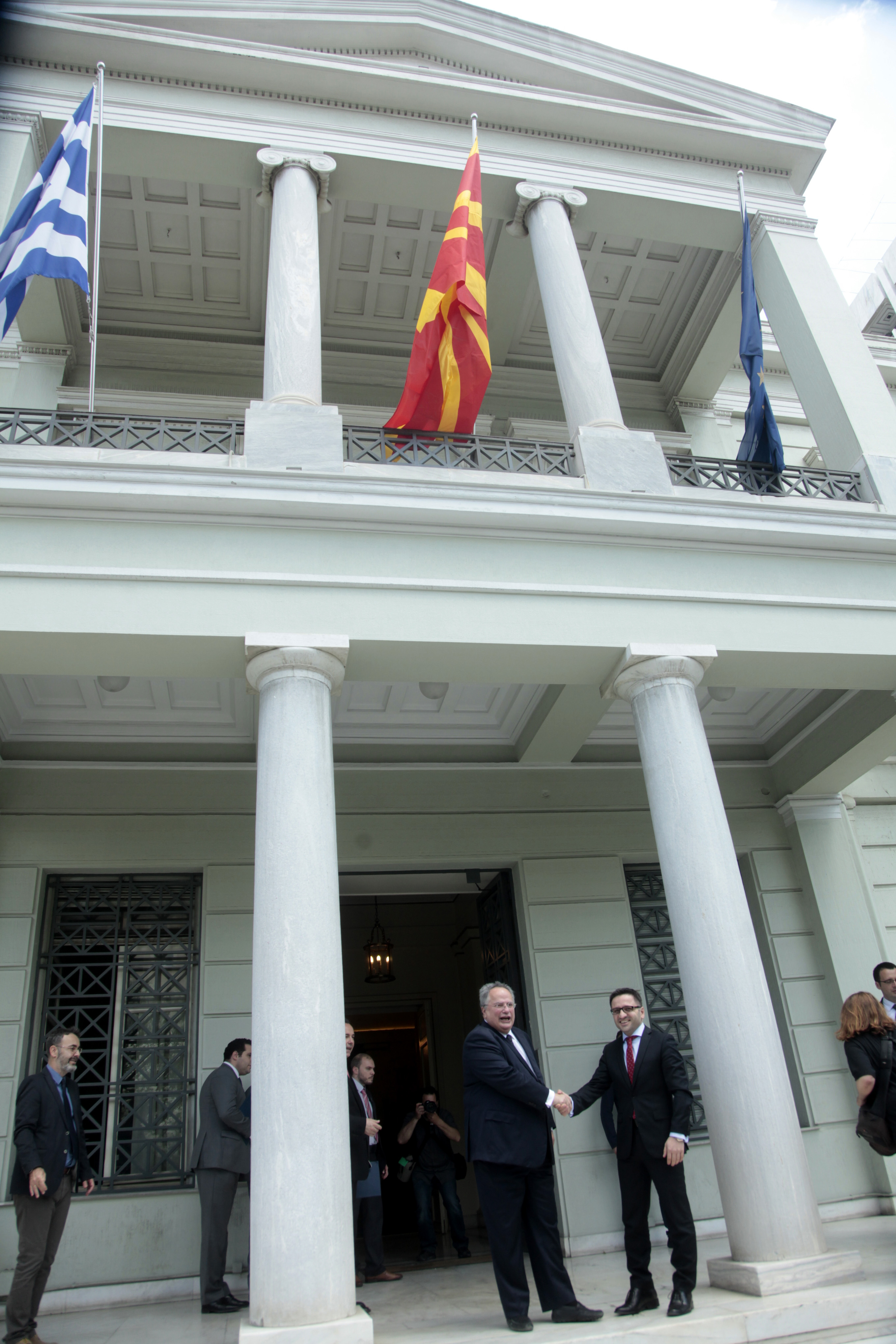 Αμερικανική «τορπίλη» για το Σκοπιανό στη Νέα Υόρκη