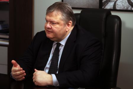 Ερώτηση Βενιζέλου για τη μήνυση Θάνου σε Τσακυράκη