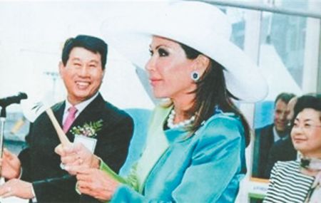 Εχασε τα πλοία-τρυπάνια ο κ. Θ. Αγγελόπουλος