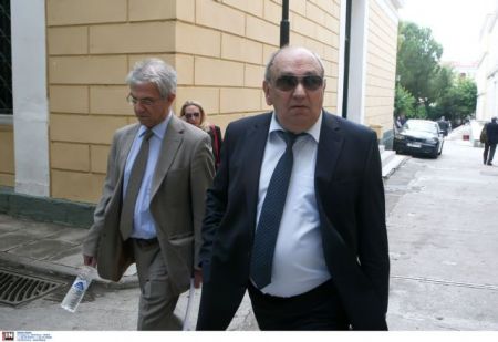 Περιοριστικοί όροι και εγγύηση από τον ανακριτή στον Θ. Κουρίδη