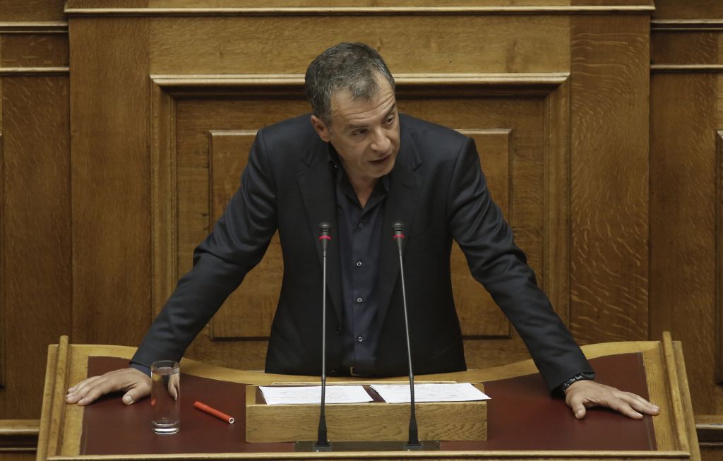 Θεοδωράκης: Δεν θα παραδώσουμε το μέλλον μας σε τυχοδιώκτες
