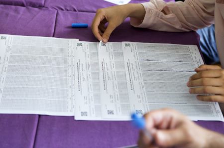 Τουρκία: Μάχη για να διατηρήσει  την αυτοδυναμία δίνει  το κυβερνών κόμμα