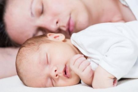 Η μητρότητα αλλάζει για πάντα τον εγκέφαλο