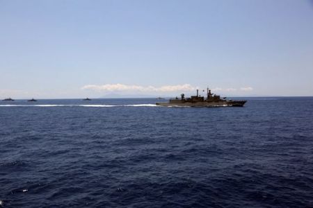 Πιέσεις για «φράχτη» στο Αιγαίο