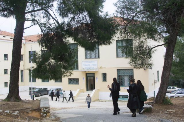 Κάμψη ενδιαφέροντος για Πειραματικά και Πρότυπα σχολεία μετά τις αλλαγές Μπαλτά