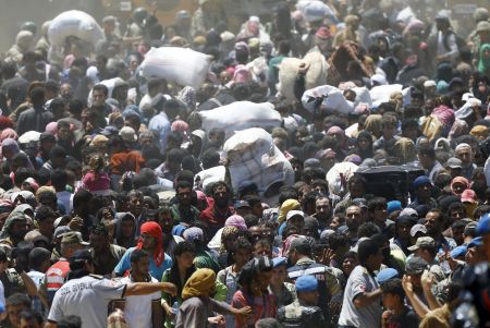 Ρ. Φισκ: Oι συνοριακοί φρουροί των Σκοπίων δέρνουν πρόσφυγες από τη Συρία
