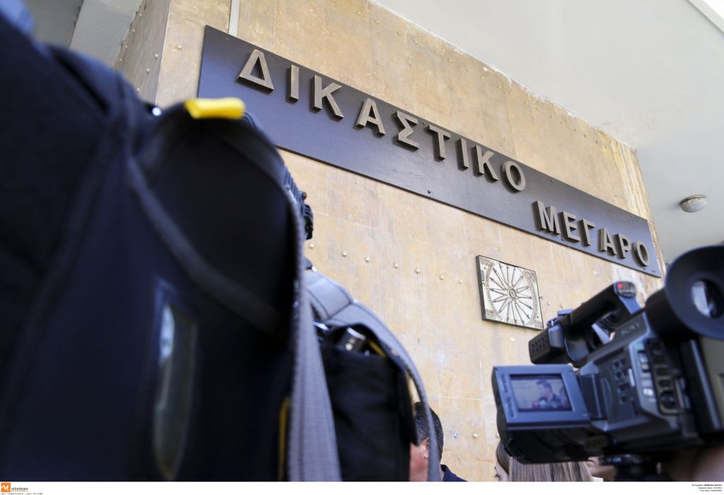 Χωρίς παράβολα για δίκες και εγγυοδοσία εν μέσω τραπεζικής αργίας