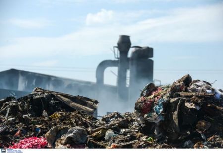 H δυσωδία της διαχείρισης σκουπιδιών και η «χρεοκοπία» της ανακύκλωσης