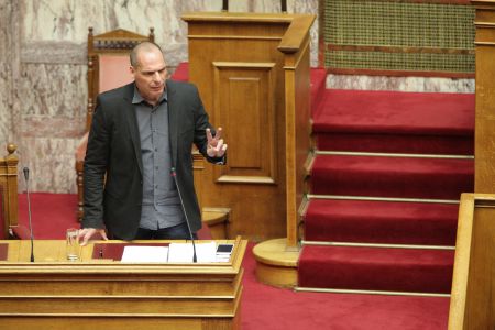 Βαρουφάκης:Δεν έχουμε συμφωνήσει σε πλεόνασμα 1% το 2015