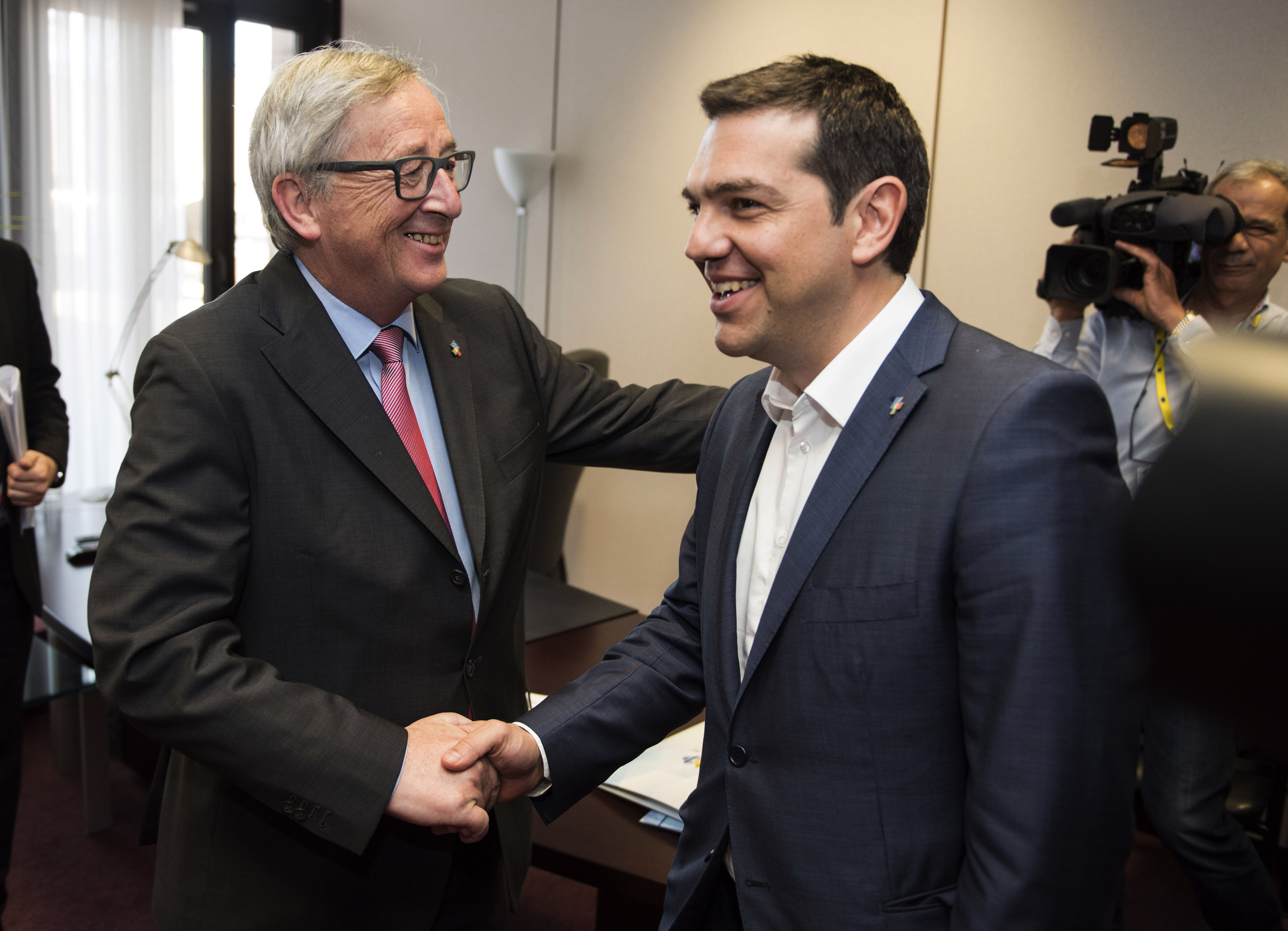 Νέο μήνυμα Γιούνκερ σε Τσίπρα – Δεν γίνεται αποδεκτή η πρόταση από την ελληνική κυβέρνηση