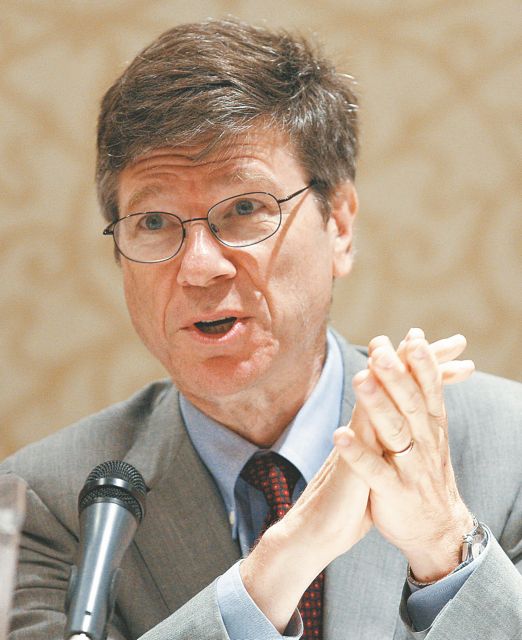 Τζέφρι Σακς: «Εξι μήνες για να σώσουμε τον κόσμο»