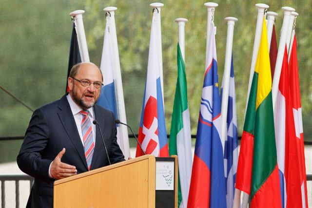 Σουλτς: «Είμαι εκνευρισμένος από τα παιχνιδάκια της κυβέρνησης Τσίπρα»