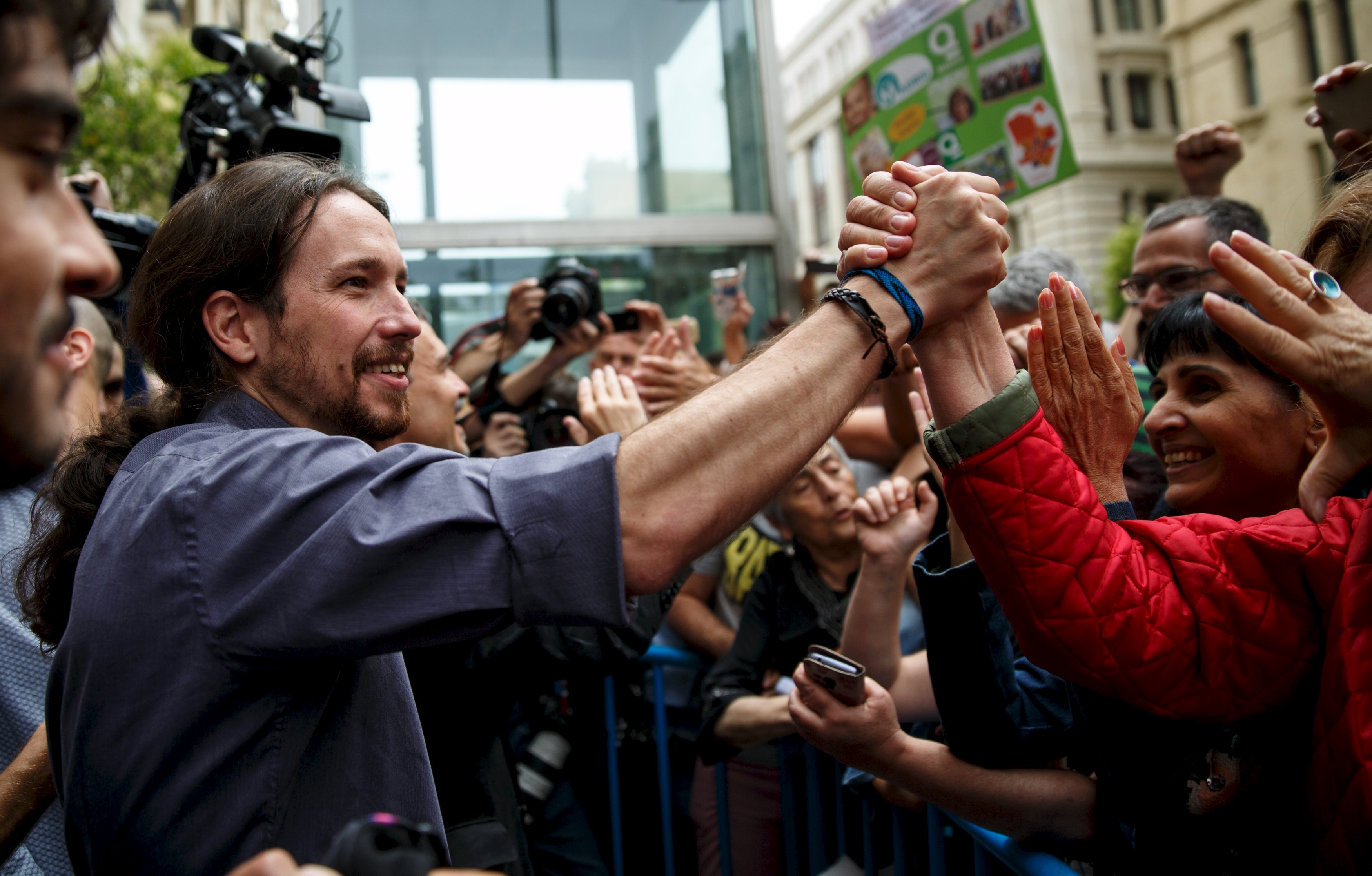 Podemos: Αλληλεγγύη στον ελληνικό λαό