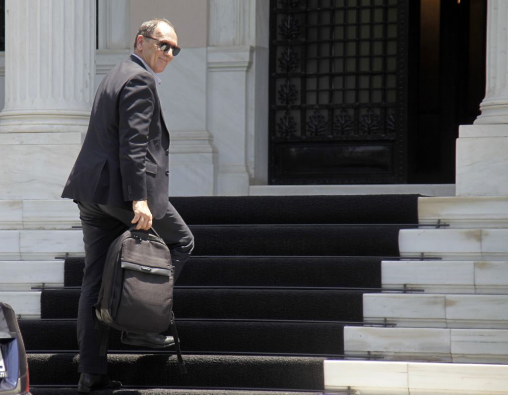 Άκαρπη η συνάντηση Σταθάκη – βουλευτών ΣΥΡΙΖΑ για τον ΤΑΡ