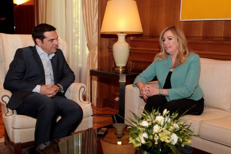 Συνάντηση με τον Τσίπρα για το προσφυγικό ζήτησε η Γεννηματά