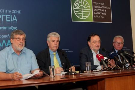 Π. Λαφαζάνης: Οι «θεσμοί» ζητούν πλήρη υποταγή και λεηλασία