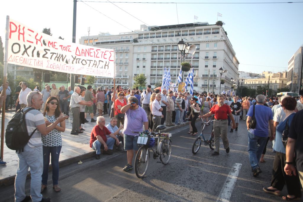 «Παίρνουμε τη διαπραγμάτευση στα χέρια μας-Γκρεμίζουμε τη λιτότητα»
