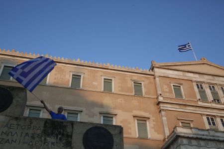 Συζητούν για εμάς χωρίς εμάς για το χρέος