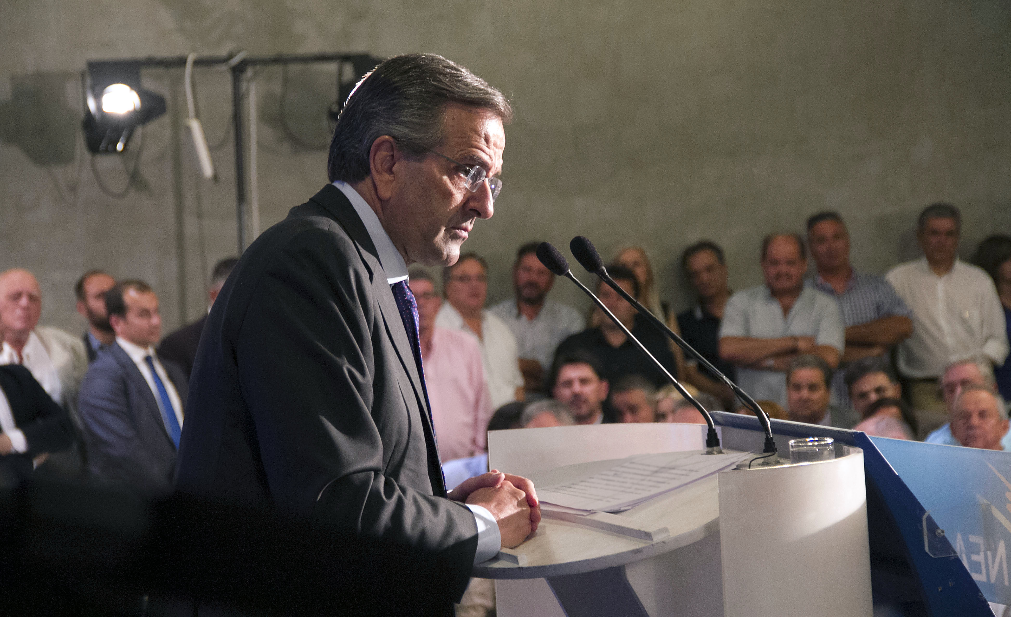 Σαμαράς προς Παυλόπουλο: Κόκκινη γραμμή η υπεράσπιση της θέσης της χώρας στην Ευρώπη