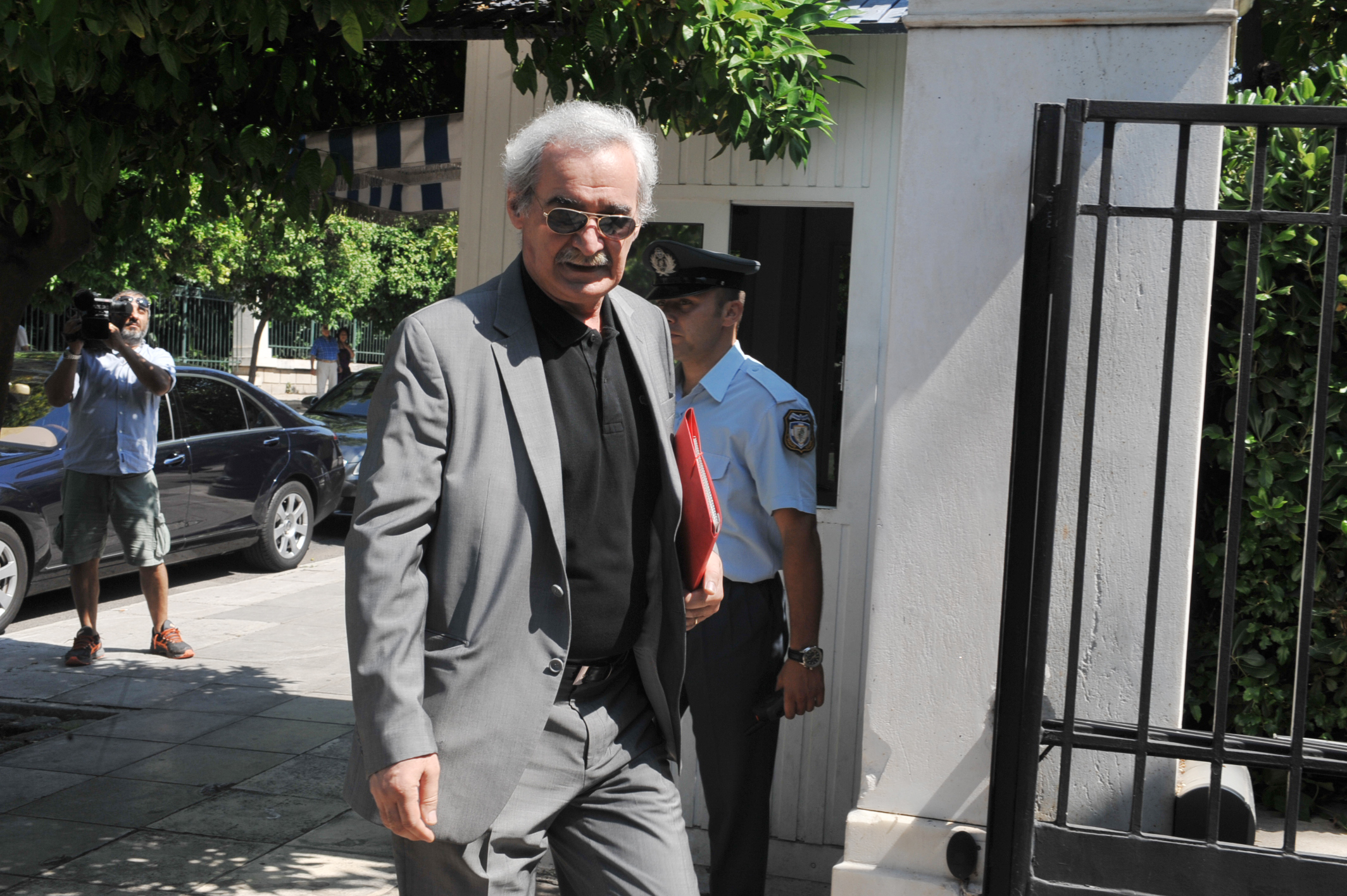 Παραιτήθηκε ο Νίκος Χουντής από βουλευτής του ΣΥΡΙΖΑ