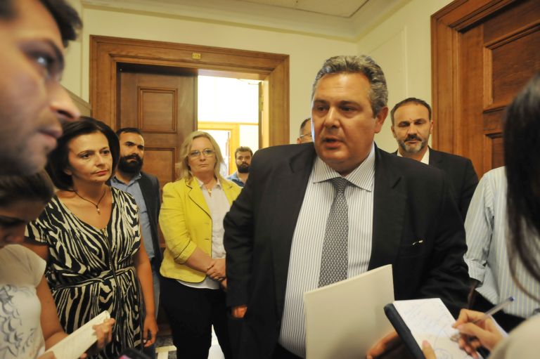 Διέγραψε τον Κώστα Δαμαβολίτη ο Πάνος Καμμένος | tovima.gr