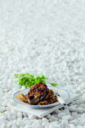 Τόνος σoτέ σε σαλάτα από μάραθο