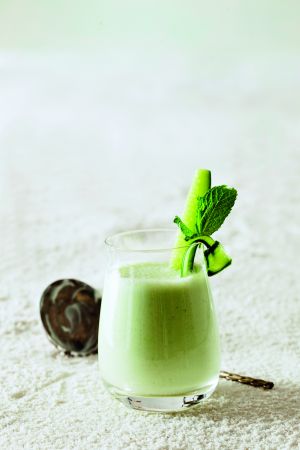 Κρύα σούπα με αγγούρι και γιαούρτι