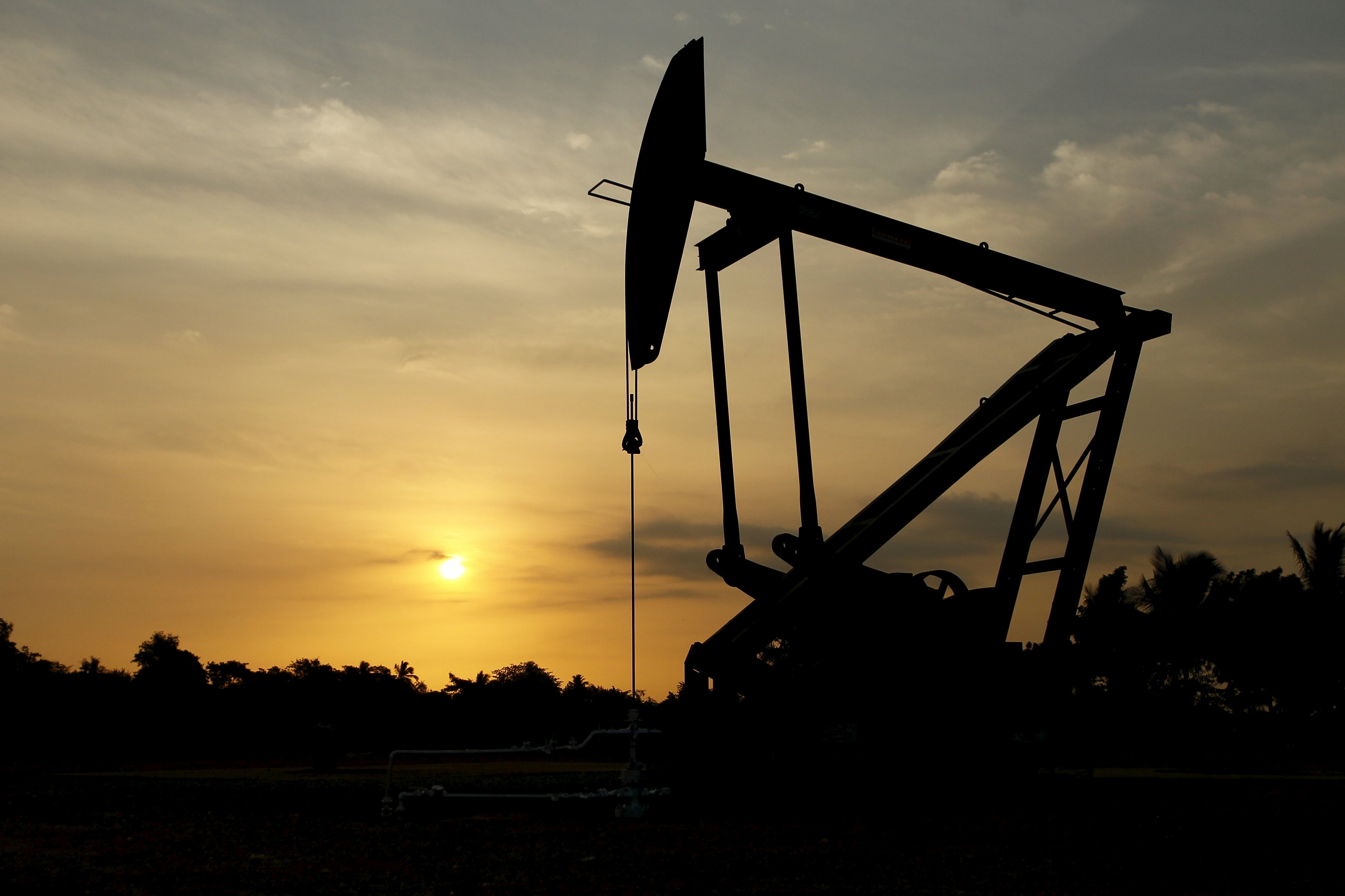 Reuters: Προς παράταση της μείωσης παραγωγής πετρελαίου