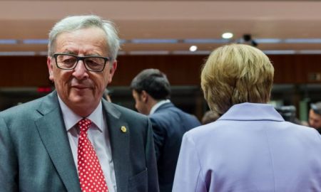 Γιούνκερ: Είμαι εξουθενωμένος από τις μαραθώνιες διαπραγματεύσεις