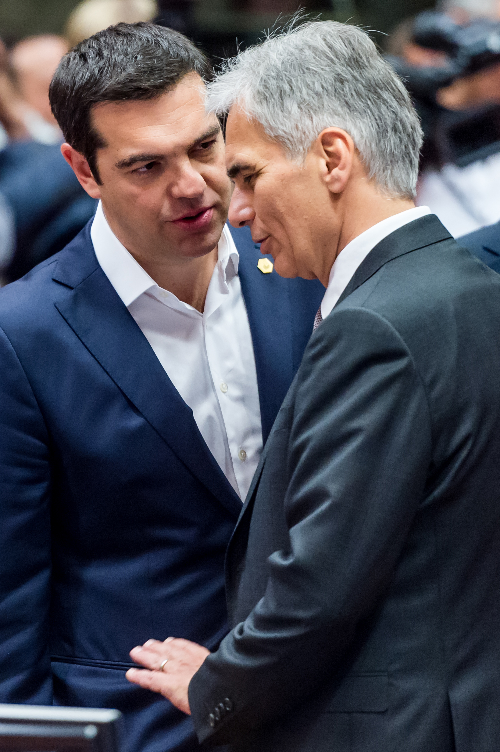 Φάιμαν: Να σταθμίσουμε νομικές, πολιτικές, οικονομικές δυνατότητες για να βοηθήσουμε τους Ελληνες