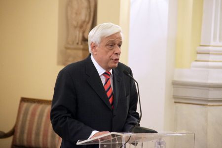 Αναβάλλεται η επίσκεψη Παυλόπουλου στη Γερμανία