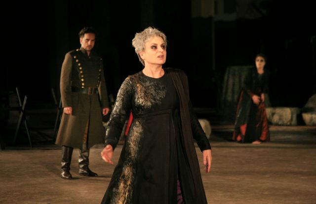 Αναβλήθηκε για την Τετάρτη η παράσταση «Τρωάδες» στο Ηρώδειο